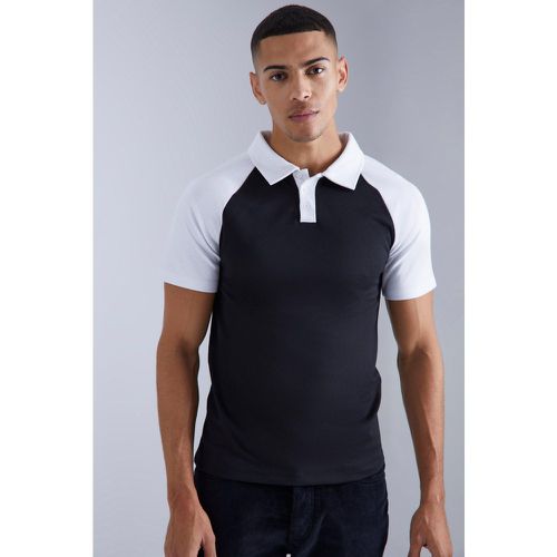 Polo cintré color block - Boohooman - Modalova