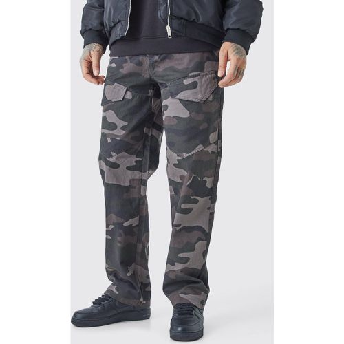 Tall - Pantalon cargo large asymétrique à imprimé camouflage - Boohooman - Modalova