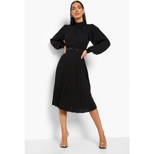 Robe Patineuse Plissée Et Ceinturée À Col Montant - boohoo - Modalova