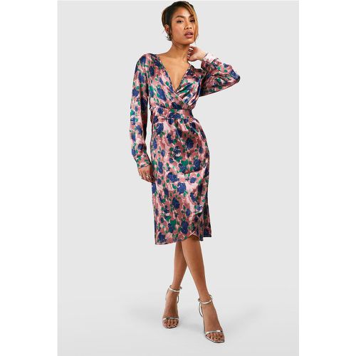 Robe Portefeuille Satinée À Imprimé Fleuri - boohoo - Modalova