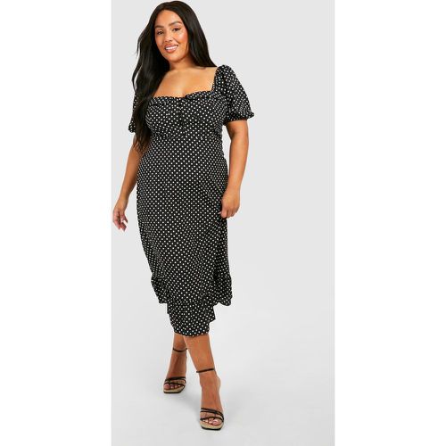 Grande Taille - Robe Volantée À Col En Cœur Et Imprimé Pois - boohoo - Modalova