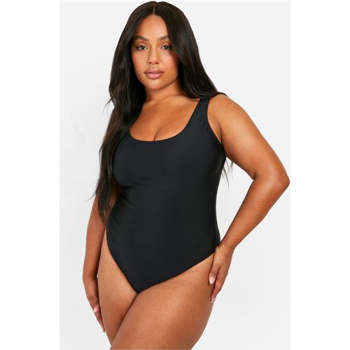 Grande Taille - Maillot De Bain Sculptant À Col Rond - boohoo - Modalova