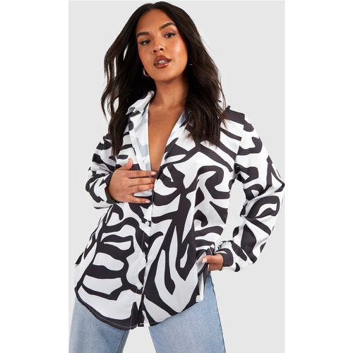 Grande Taille - Chemise Oversize Satinée Imprimée - boohoo - Modalova