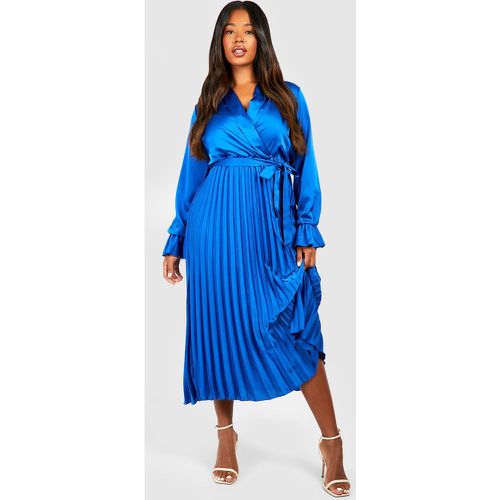 Grande Taille - Robe Mi-Longue Satinée Plissée - boohoo - Modalova