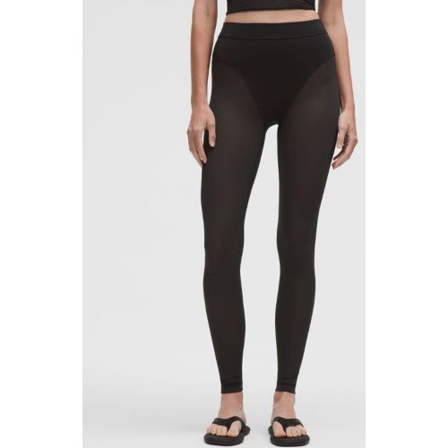 À bientôt à Broadway. Ce legging donnant l’illusion d’une culotte de danse portée avec des collants allonge visuellement la jambe grâce à se - 156528309 - Modalova