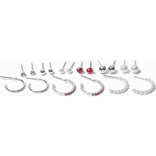 Lot de boucles d'oreilles empilables clous de strass et anneau et perle d'imitation - Lot de 9 - Claire's - Modalova