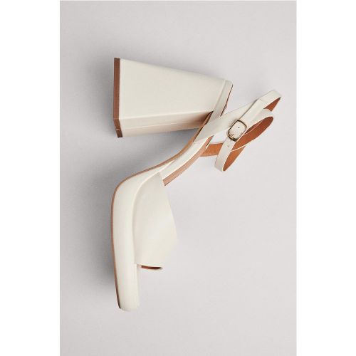 Chaussures à talon et plateforme épaisse - White - NA-KD Shoes - Modalova