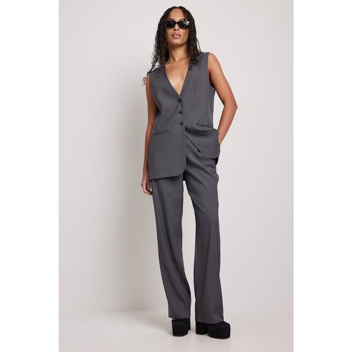Pantalon de costume plissé - Grey - NA-KD Classic - Modalova