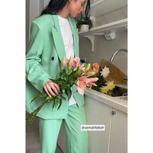 Pantalon de costume taille haute doux - Green - NA-KD Classic - Modalova