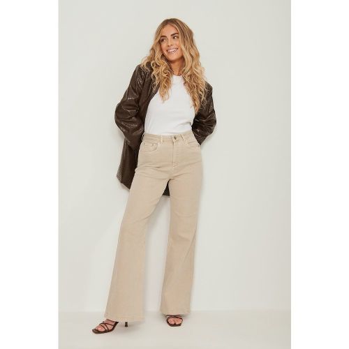 Jean bootcut décontracté - Beige - NA-KD Trend - Modalova