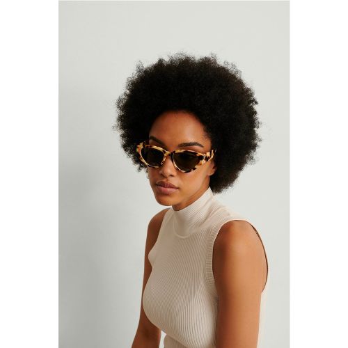 Lunettes De Soleil Droites En Forme De Gouttes - Beige - NA-KD Accessories - Modalova