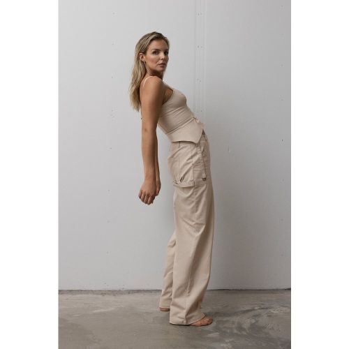 Pantalon cargo droit - Beige - Lojsan Wallin x NA-KD - Modalova
