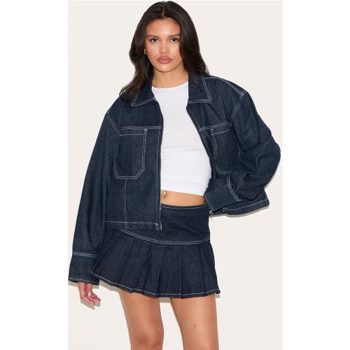 Mini-jupe en jean plissée à coutures contrastantes - PrettyLittleThing - Modalova