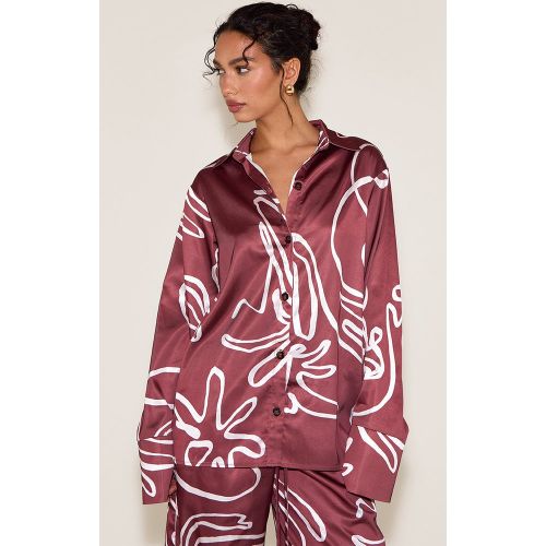 Chemise oversize satinée imprimée à boutons | Taille 32 - PrettyLittleThing - Modalova