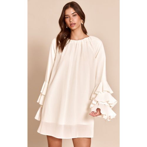 Robe droite en mousseline de soie à manches volantées - PrettyLittleThing - Modalova