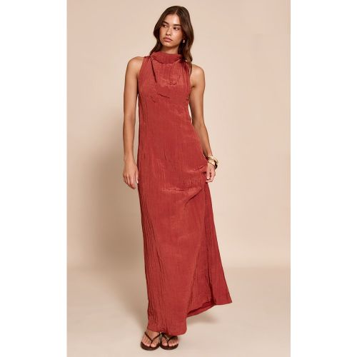 Robe longue texturée froncée - PrettyLittleThing - Modalova