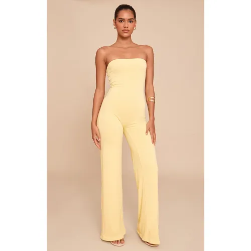 Combinaison large bustier en jersey doublé à contours - PrettyLittleThing - Modalova