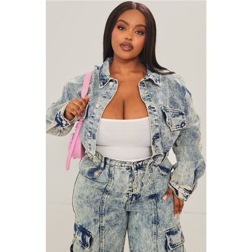 Plus Veste en jean courte à détail poches - PrettyLittleThing - Modalova