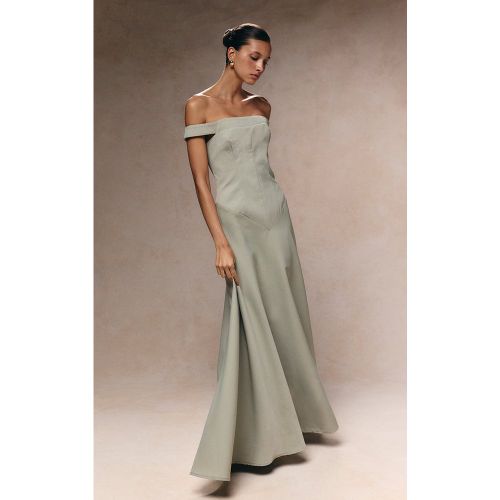 Robe longue structurée à col bardot et taille en V - PrettyLittleThing - Modalova