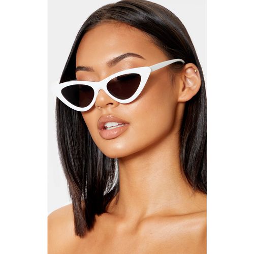 Lunettes de soleil oeil de chat rétro blanches - PrettyLittleThing - Modalova