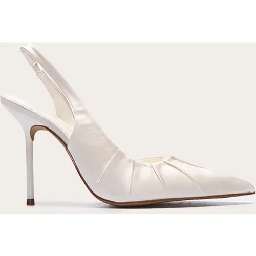 Escarpins pointus satinés froncés à talon aiguille haut et bride derrière - PrettyLittleThing - Modalova