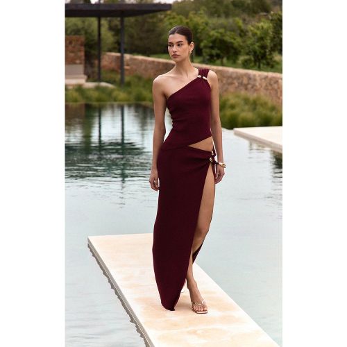 Jupe longue en maille fine à empiècement doré et fente sur le côté | Taille Large - PrettyLittleThing - Modalova