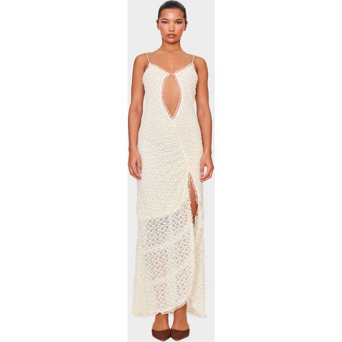 Robe longue en mesh dentelle à découpe - PrettyLittleThing - Modalova