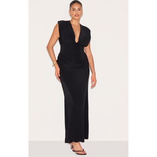 Plus Robe longue doublée décolletée à épaules froncées et taille drapée - PrettyLittleThing - Modalova