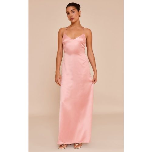 Petite Robe longue satinée à bretelles fines et dos ouvert - PrettyLittleThing - Modalova