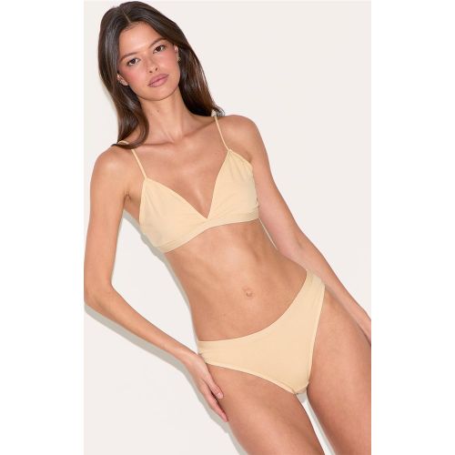 Ensemble de lingerie en jersey à bralette et string - PrettyLittleThing - Modalova