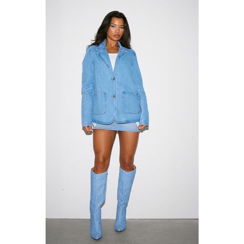 Blazer oversize en jean bleu moyen délavé - PrettyLittleThing - Modalova