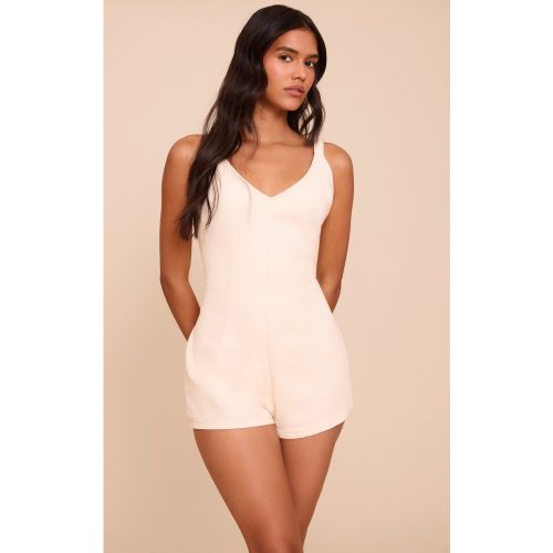 Combishort en jean écru à bretelle nouée | Taille 44 - PrettyLittleThing - Modalova