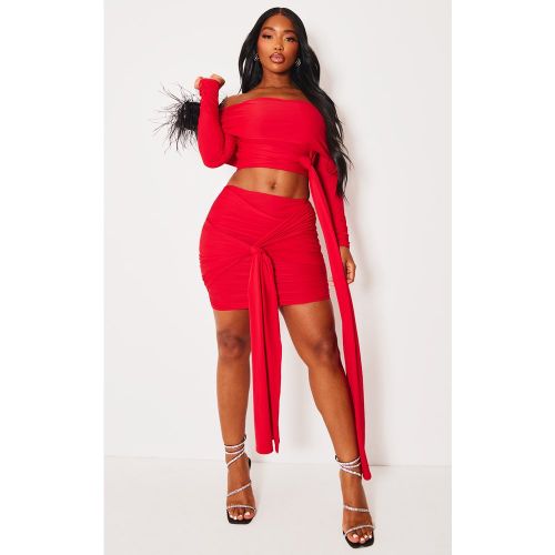 Shape Mini jupe moulante cerise froncée nouée sur le côté - PrettyLittleThing - Modalova