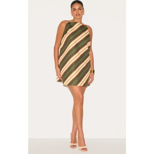 Plus Robe trapèze à rayures - PrettyLittleThing - Modalova