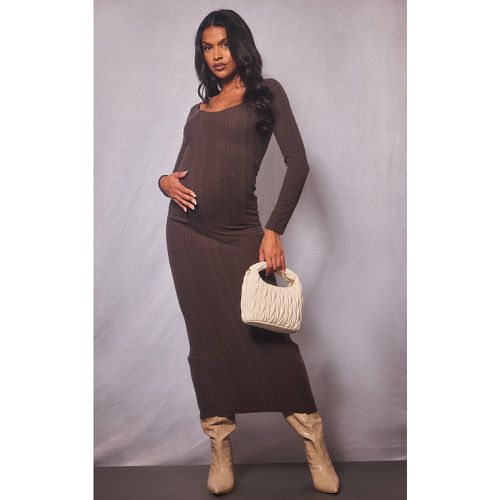 Maternité Robe de grossesse longue en maille cotelée à manches longues - PrettyLittleThing - Modalova
