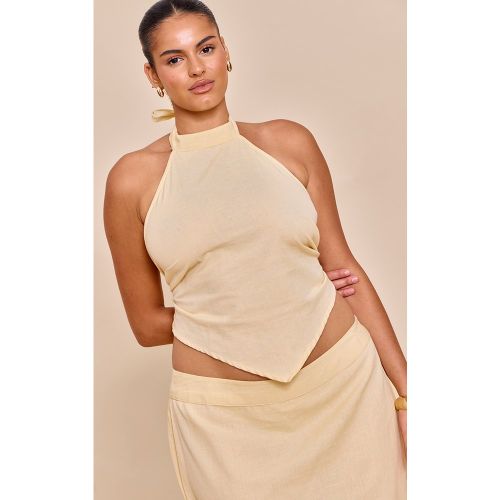 Plus Top crème au beurre à dos nu - PrettyLittleThing - Modalova