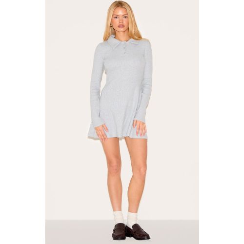Robe droite épaisse côtelée brossée à boutons - PrettyLittleThing - Modalova