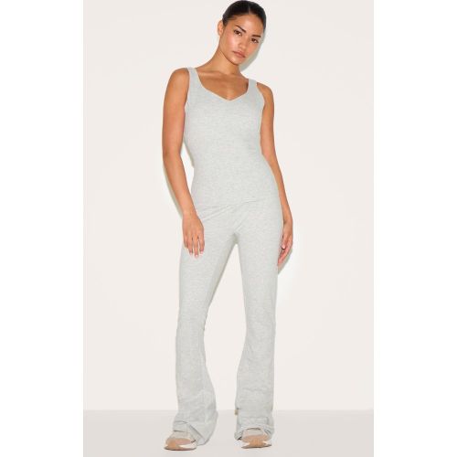 Pantalon de Yoga Évasé Taille Haute Sculpt en Molleton Gris Petite - PrettyLittleThing - Modalova