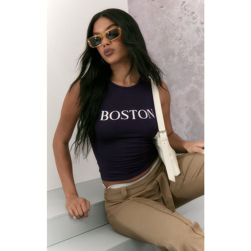 Crop top à imprimé Boston et dos nageur - PrettyLittleThing - Modalova