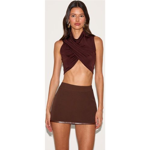 Crop top court moulant doublé froncé - PrettyLittleThing - Modalova