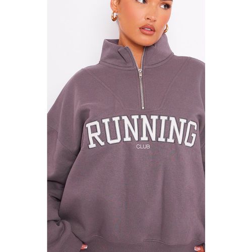 Sweat zippé à slogan Running brodé - PrettyLittleThing - Modalova