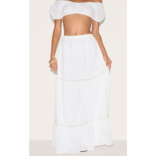 Jupe longue fluide brodée blanche - PrettyLittleThing - Modalova