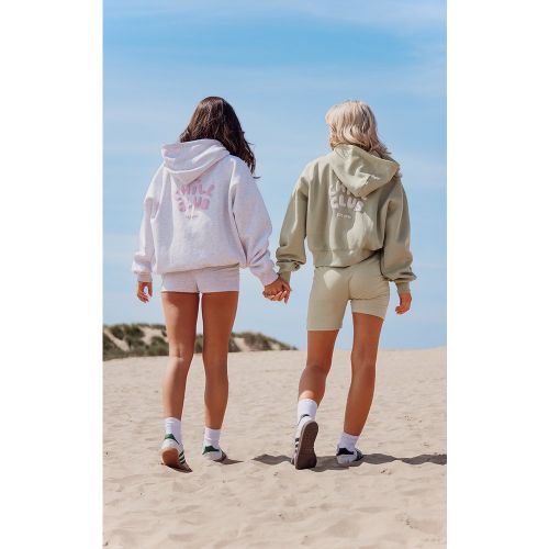 Hoodie oversize gris acier à slogan 'Chill Club' en relief - PrettyLittleThing - Modalova