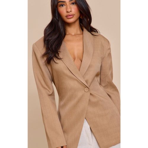 Petite Blazer de tailleur cache-coeur à épaules carrées - PrettyLittleThing - Modalova