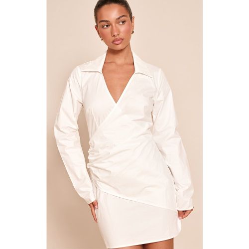 Robe chemise cache-coeur blanche à manches longues - PrettyLittleThing - Modalova