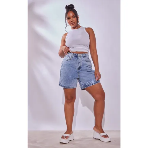 Plus Short long en jean délavé bleu clair déchiré - PrettyLittleThing - Modalova