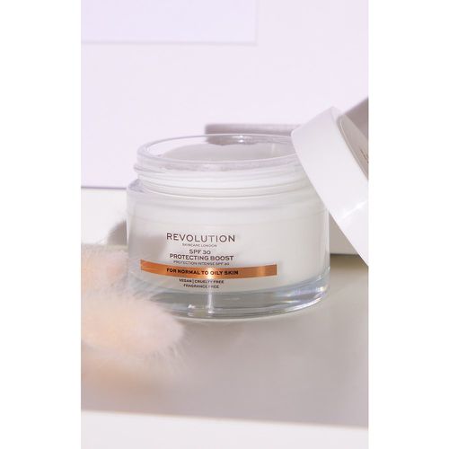 Revolution Skincare Crème hydratante SPF30 pour peaux normales à grasses - PrettyLittleThing - Modalova