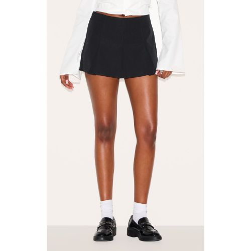 Jupe-short patineuse ajustée tissée plissée - PrettyLittleThing - Modalova