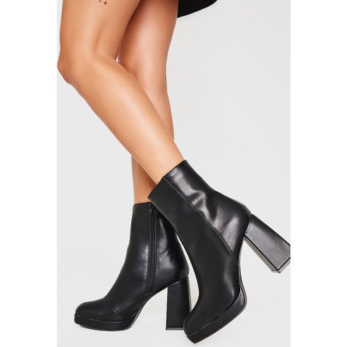 Bottines en PU à talon carré et bout carré - PrettyLittleThing - Modalova