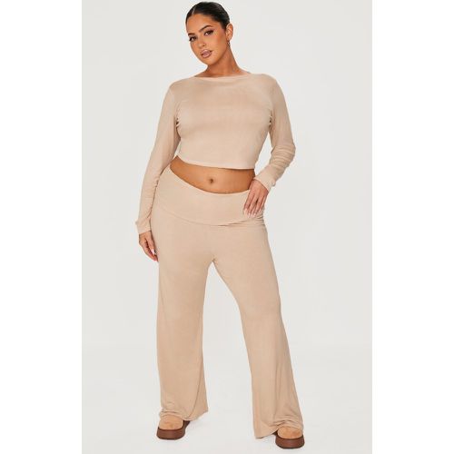 Plus Pantalon flare doux replié - PrettyLittleThing - Modalova